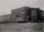 Bioscoop De Hallen, Jan van Galenstraat Amsterdam
              <br/>
              Beeldbank Stadsarchief, ca 1941